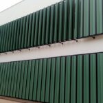 Brise Metálico AA440 - painéis tipo “Asa de Avião” - Refax