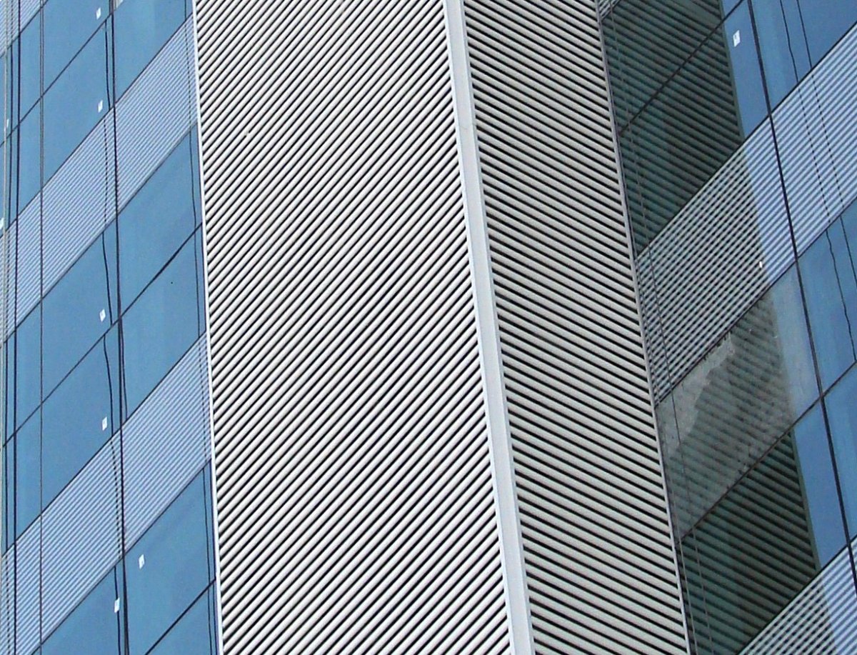 Brise Metálico VP115 - Refax