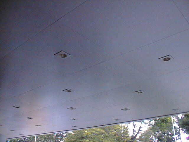 Forro metálico modular clip in - Refax